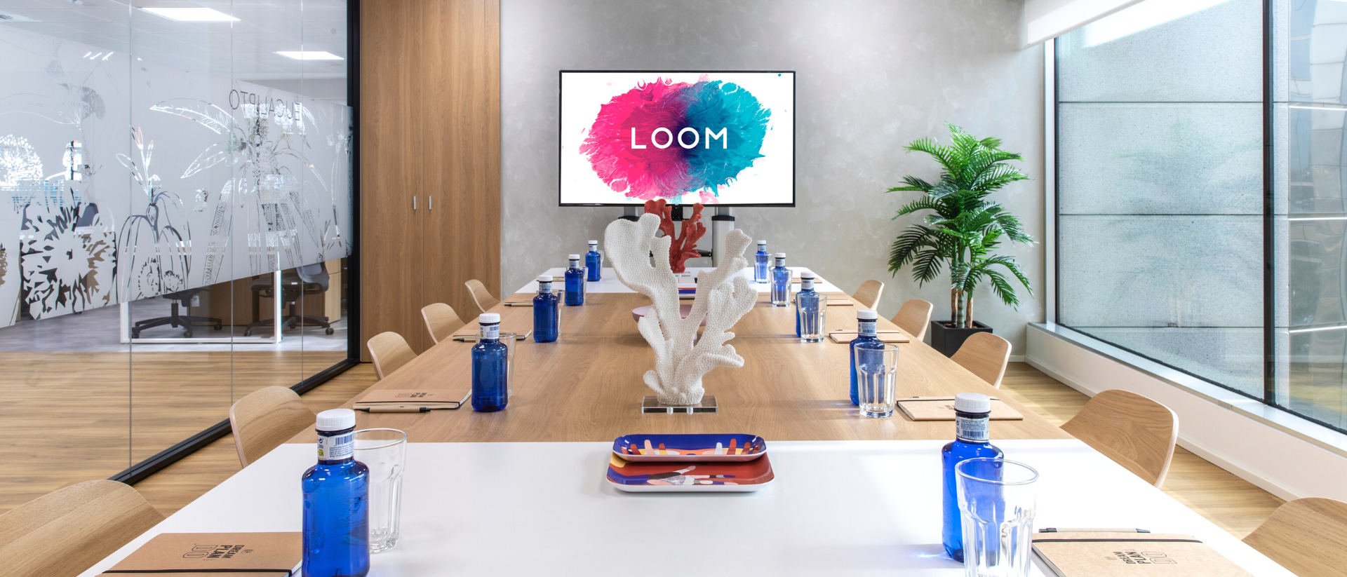 Sala de reuniones eucalipto una de las mejores salas de reuniones de Madrid en LOOM Eucalipt