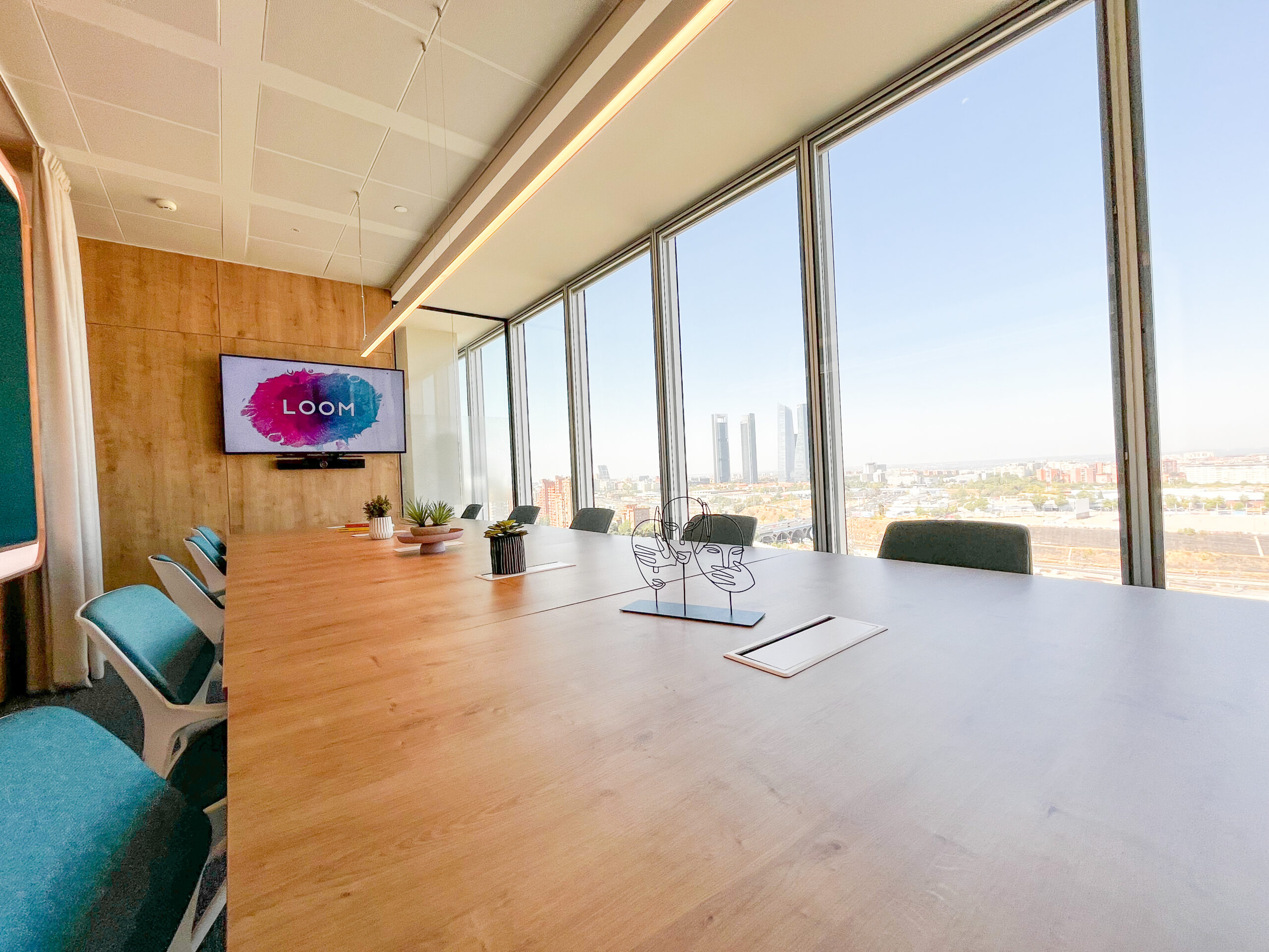 la sala de reuniones Terral es una de las salas de reuniones con las mejores vistas de Madrid
