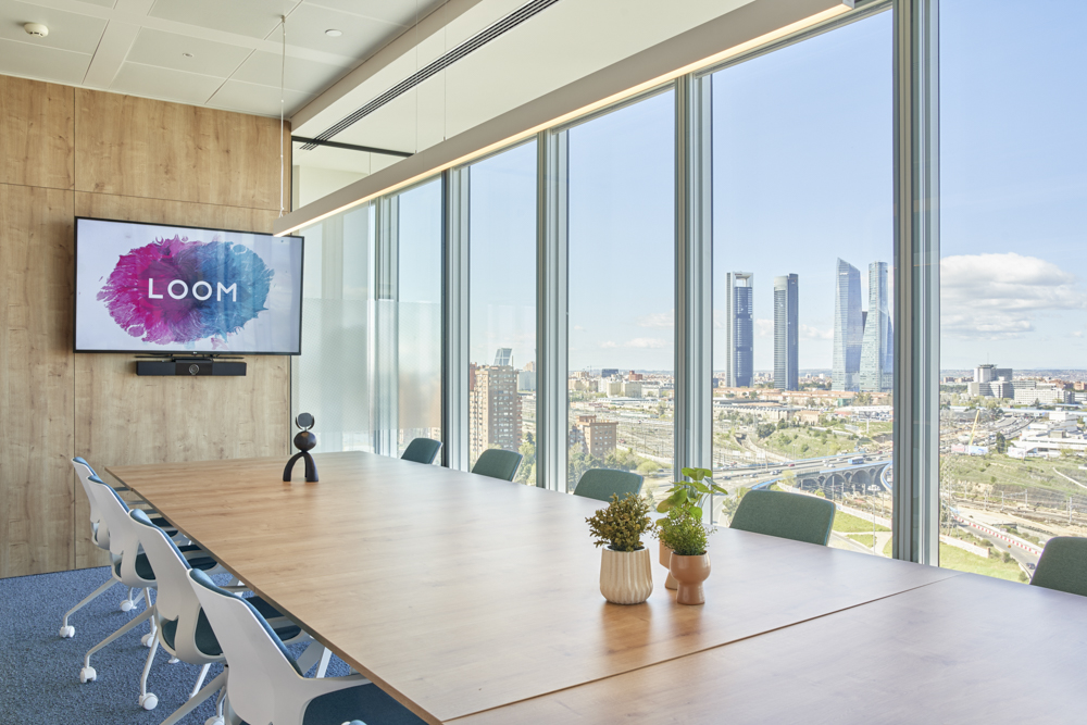 las mejores salas de reuniones de madrid - zona chamartin - en el espacio de coworking flexible de torre de chamartin