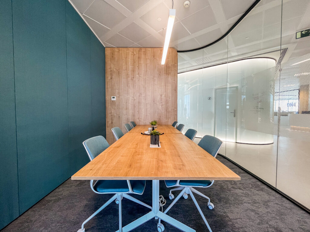 la sala de reuniones Tramontanaes una de las salas de reuniones con las mejores vistas de Madrid