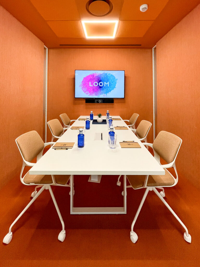 sala de reuniones twistter mejores salas de reuniones en madrid - pozuelo de alarcón en le parque empresarial ática - espacio de coworking loom ática
