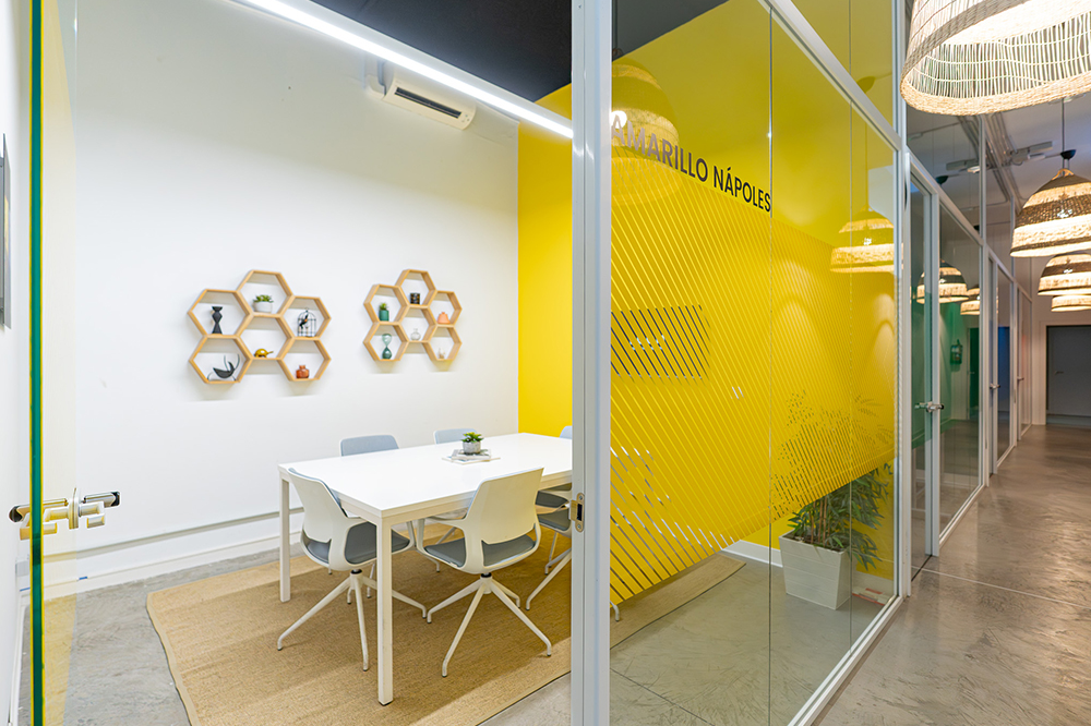 Sala Amarillo Nápoles